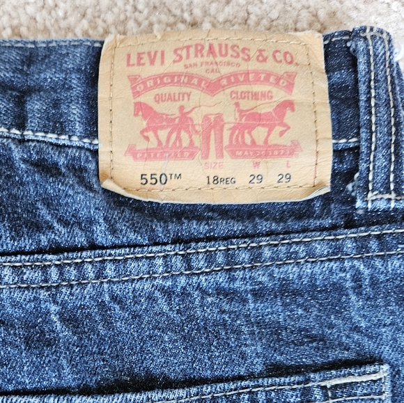 Levi's Boys 550 Jeans - 18 Reg - Picture 4 of 4